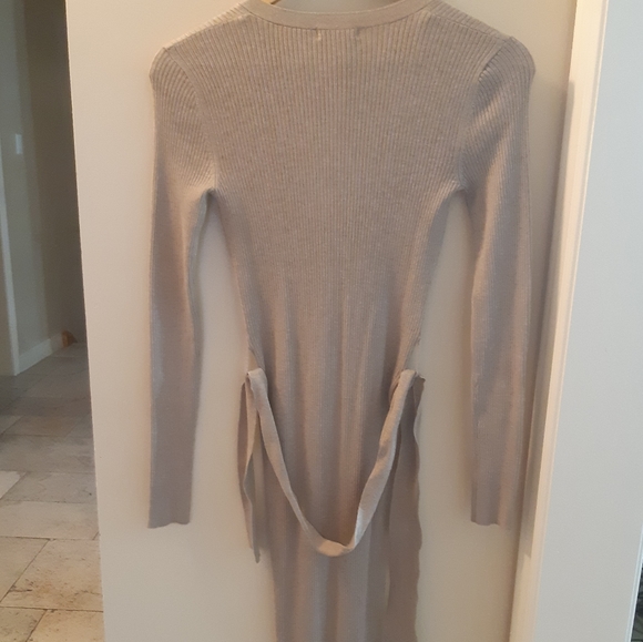 Nwt Dynamite long sleeve button down dress - Picture 5 of 5